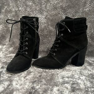 Michael Kors Black Thatcher Womens Lace-Up Suede Ankle Combat Boots Size 8M